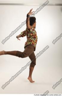 Garson DANCING POSE KRUMP